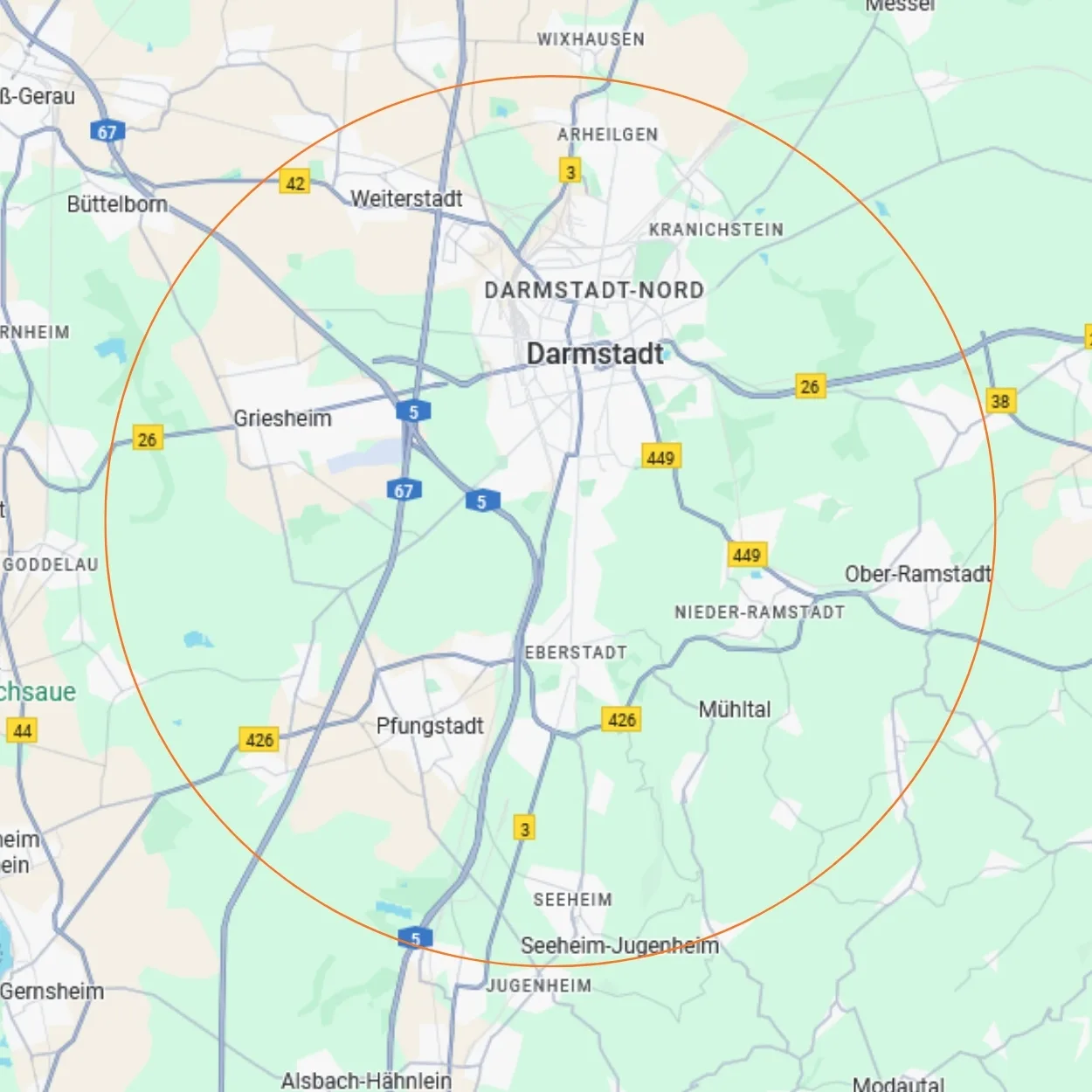Gepflegte Grünanlage nach einem Einsatz von ZAKO Gartenservice